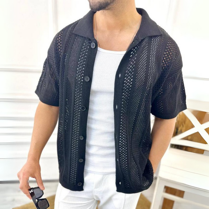 Timeless men's sweater for an elegant style
