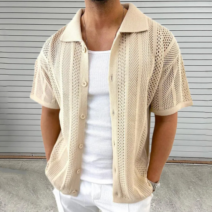 Timeless men's sweater for an elegant style