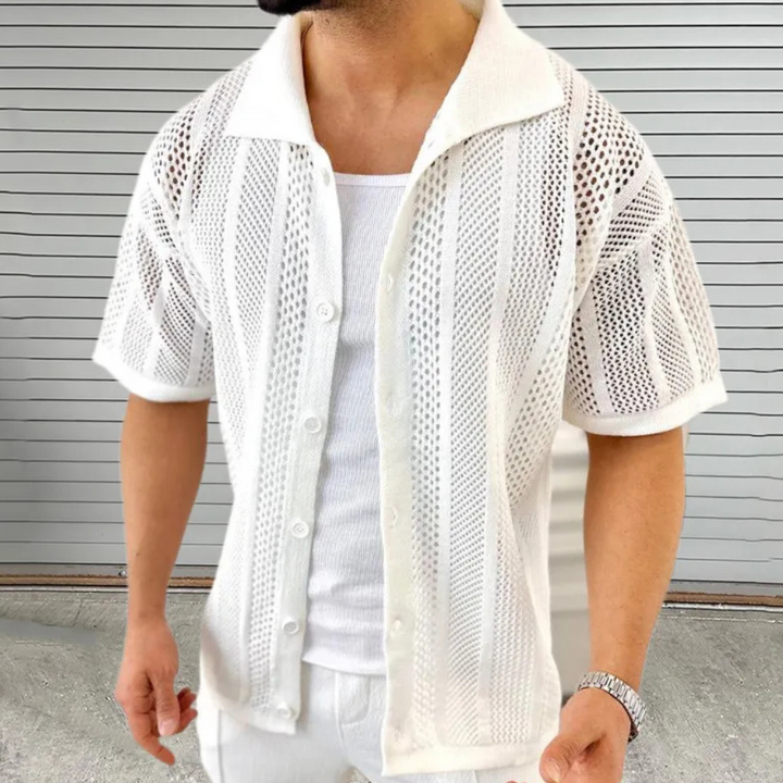 Timeless men's sweater for an elegant style